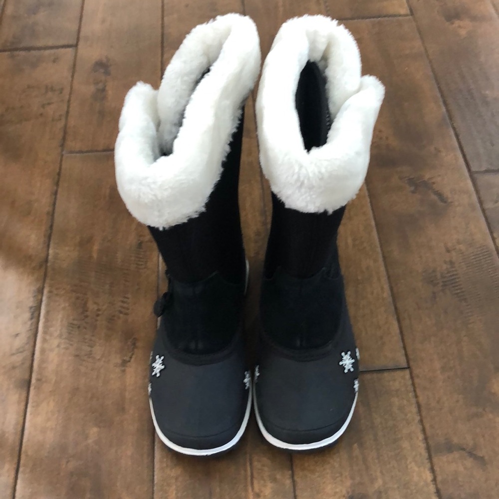 Girls snow boots